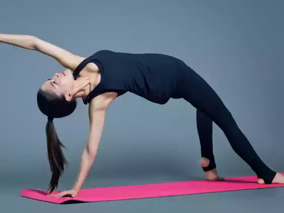 与 Nancy Stevens 一起为 The Wellness Universe 打造充满活力的幸福感