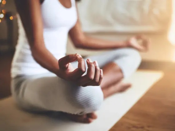 kelas yoga: pinggul sehat